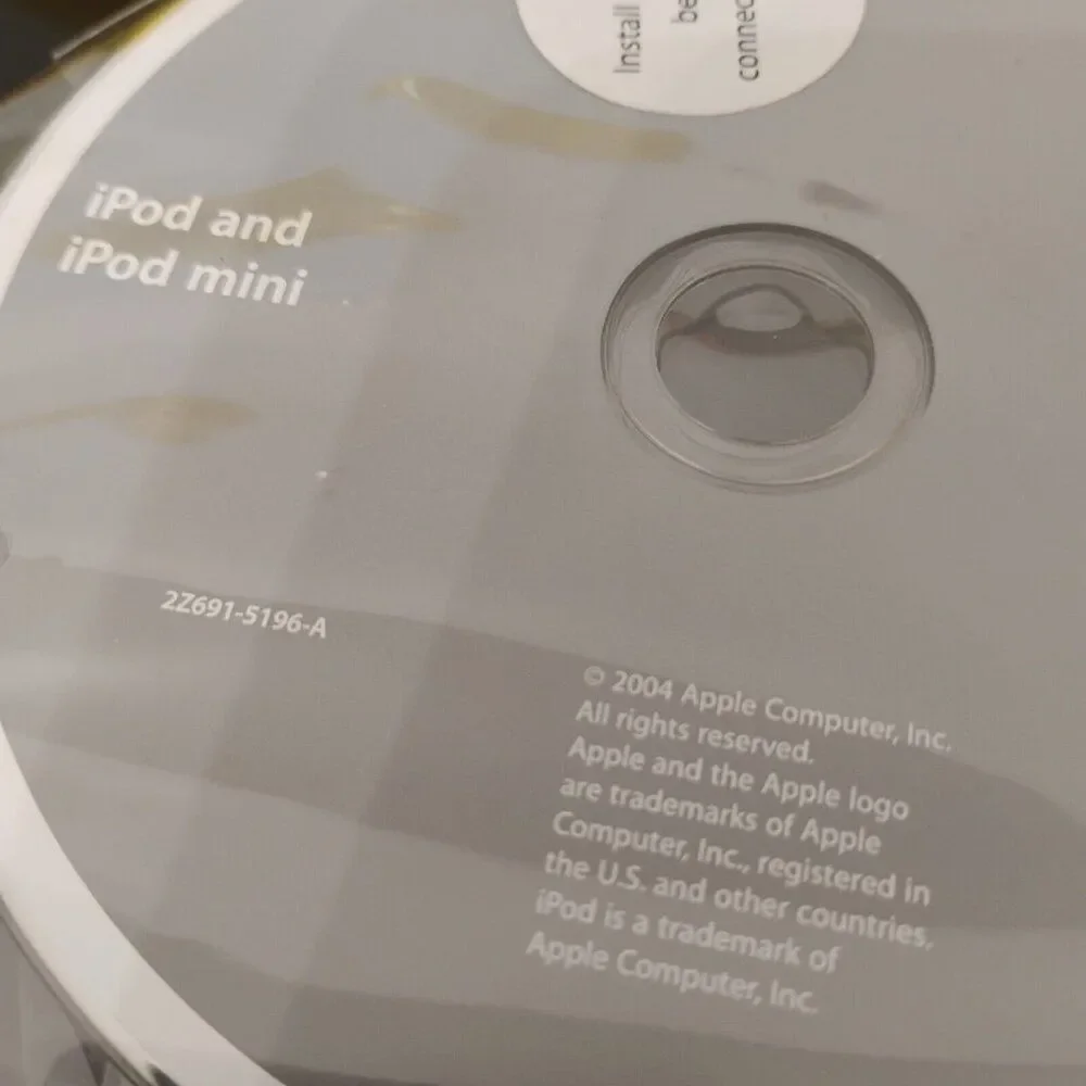 Vintage Apple iPod and iPod Mini 2004 Installation CD 2Z691-5196-A